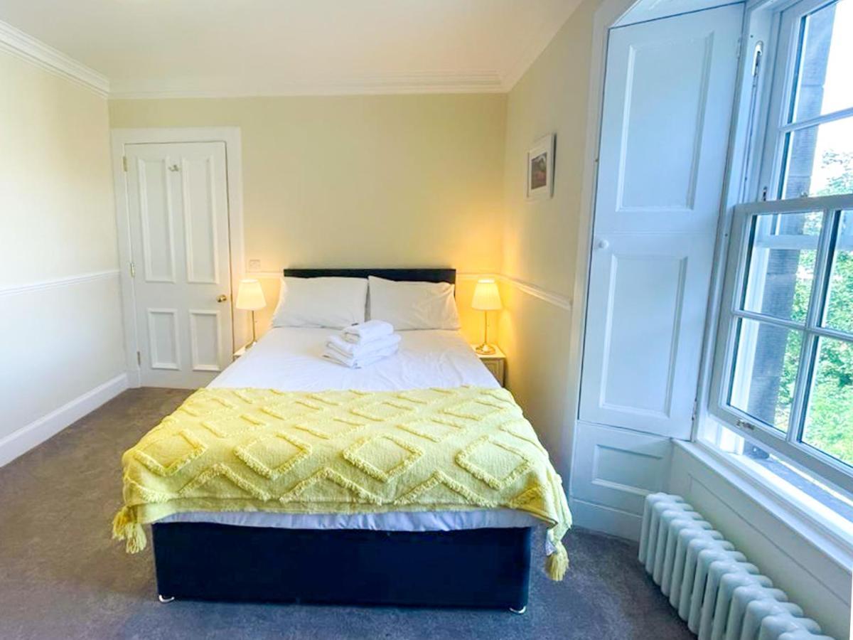 Remarkable 5Br Townhouse With Garden, Sleeps 12 Edinburgh Bagian luar foto