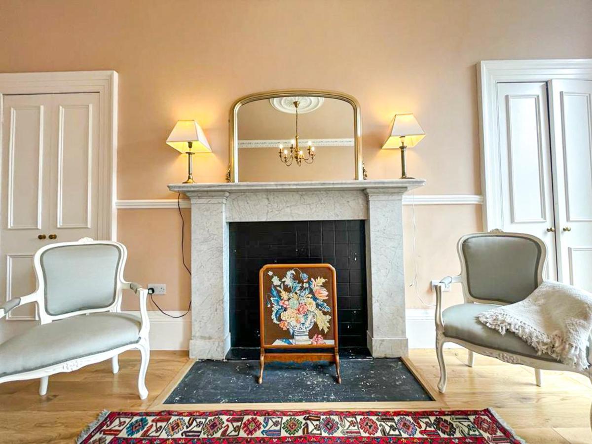 Remarkable 5Br Townhouse With Garden, Sleeps 12 Edinburgh Bagian luar foto