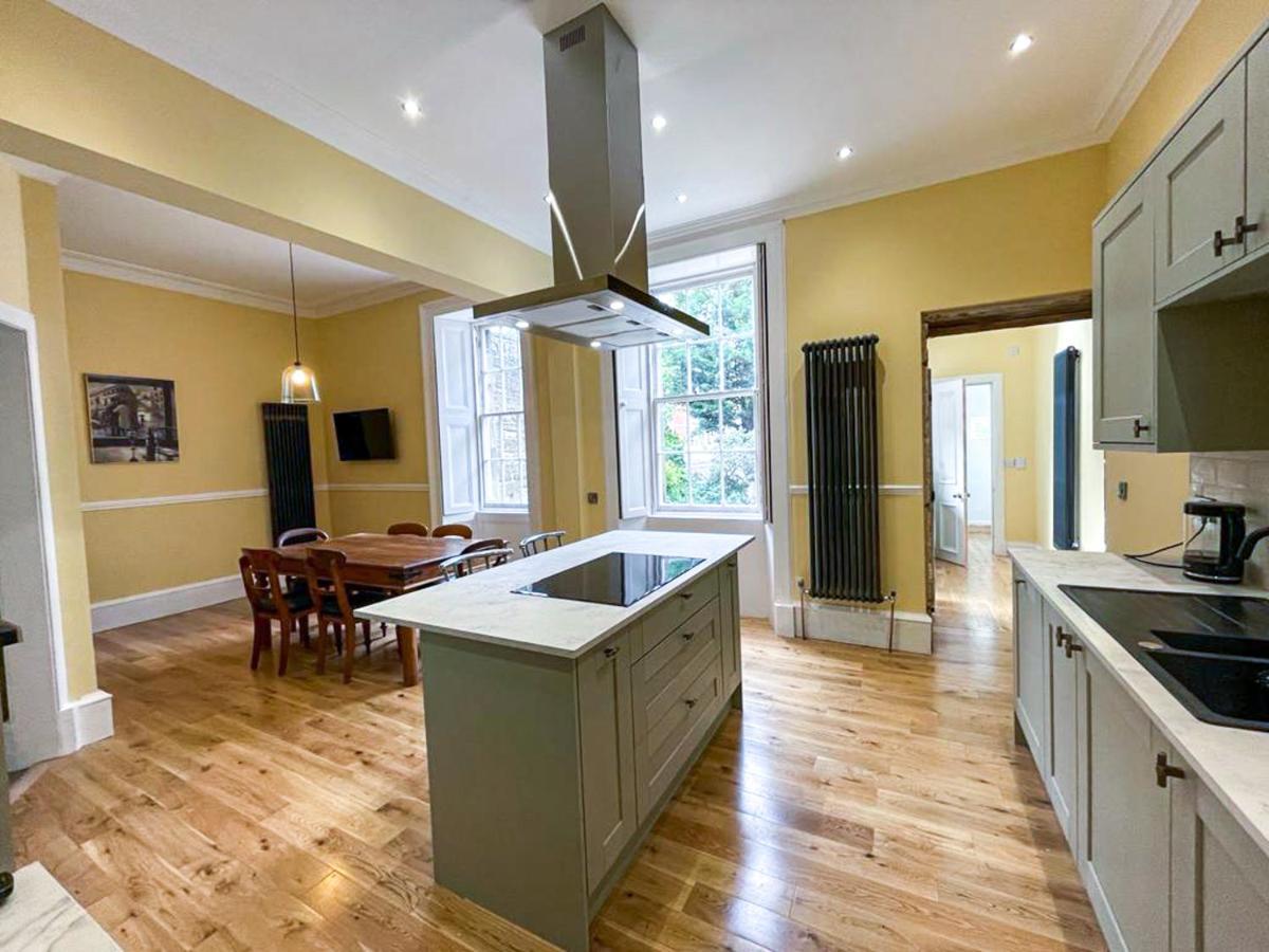 Remarkable 5Br Townhouse With Garden, Sleeps 12 Edinburgh Bagian luar foto