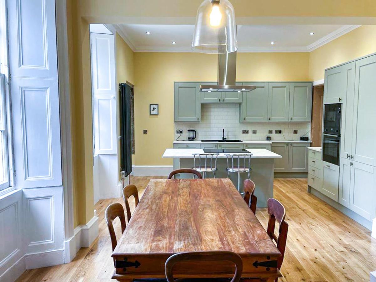Remarkable 5Br Townhouse With Garden, Sleeps 12 Edinburgh Bagian luar foto